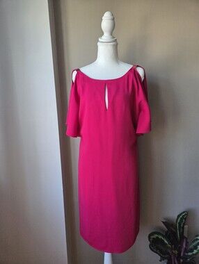 White House Black Market Pink Cold Shoulder Shift Dress Size 8 Keyhole Cape Slee